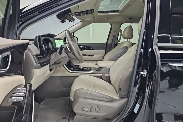 2021 Kia Carnival с пробегом 56 963 км