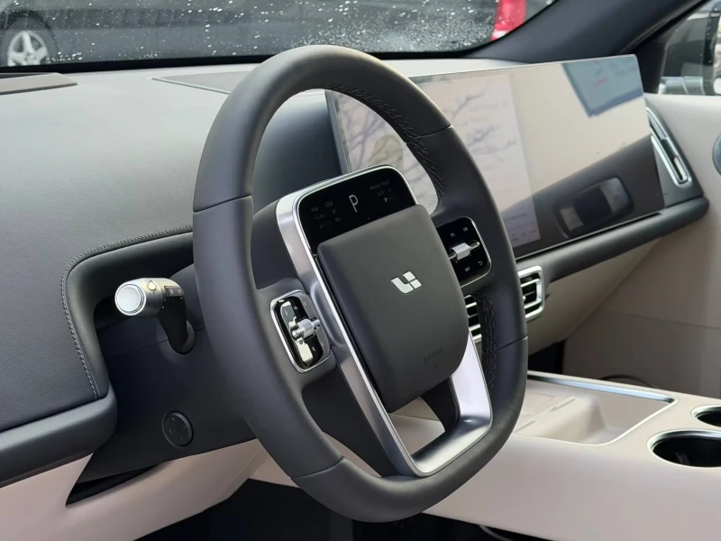 2025 Li Auto (Lixiang) L6 без пробега