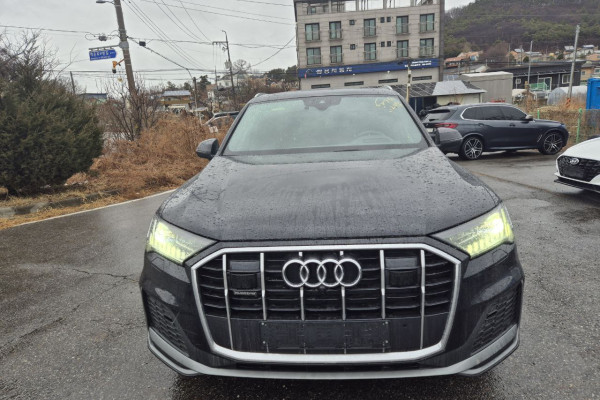 2021 Audi Q7 с пробегом 78 600 км