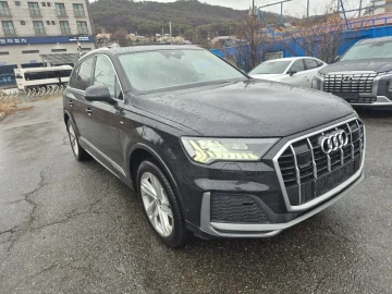 2021 Audi Q7 с пробегом 78 600 км