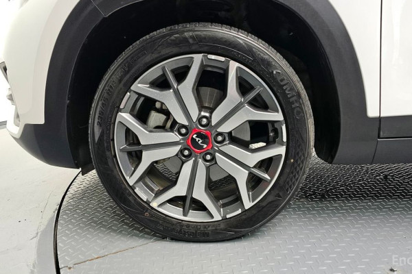 2022 Kia Seltos с пробегом 43 140 км