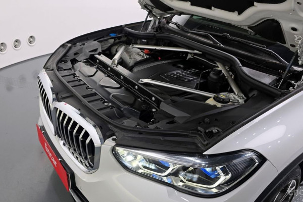 2022 BMW X5 с пробегом 52 024 км