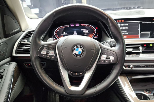 2021 BMW X5 с пробегом 90 449 км