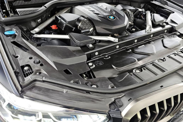 2022 BMW X5 с пробегом 98 281 км