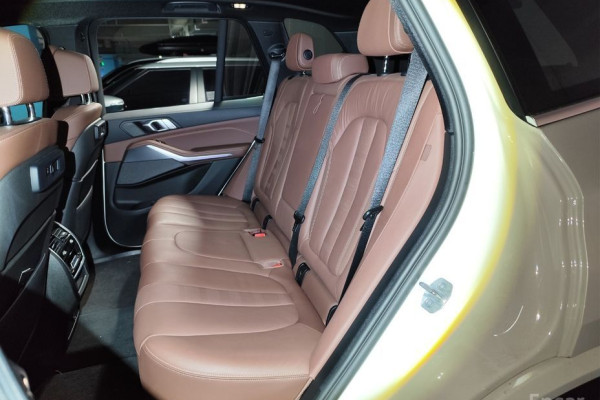 2021 BMW X5 с пробегом 83 000 км