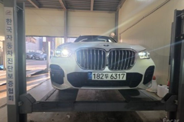 2022 BMW X5 с пробегом 100 076 км
