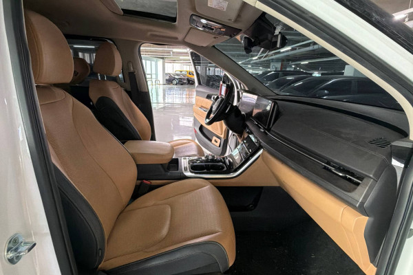 2022 Kia Carnival с пробегом 131 836 км