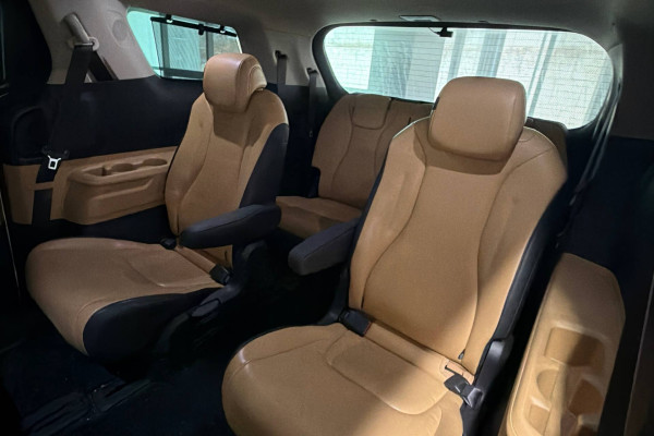 2022 Kia Carnival с пробегом 131 836 км