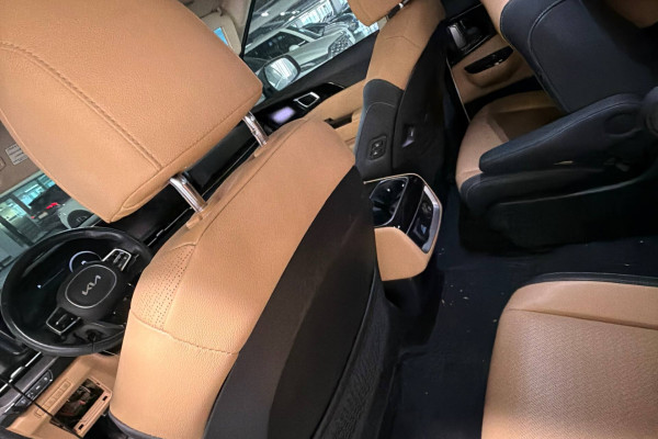 2022 Kia Carnival с пробегом 131 836 км