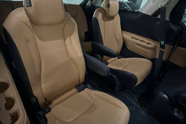 2022 Kia Carnival с пробегом 131 836 км