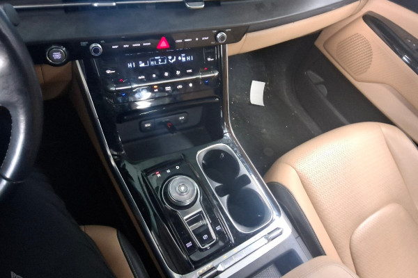 2022 Kia Carnival с пробегом 131 836 км