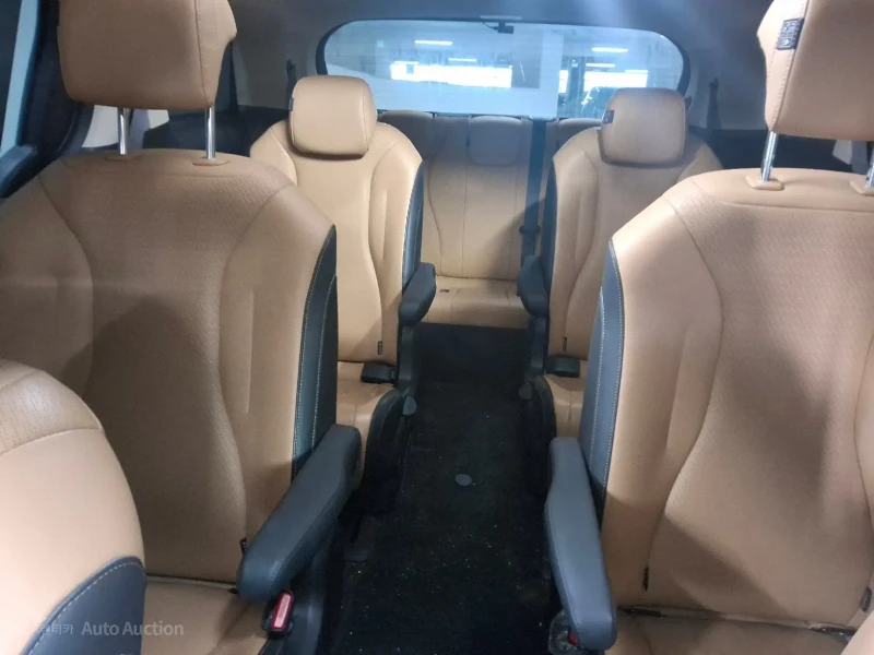 2022 Kia Carnival с пробегом 131 836 км