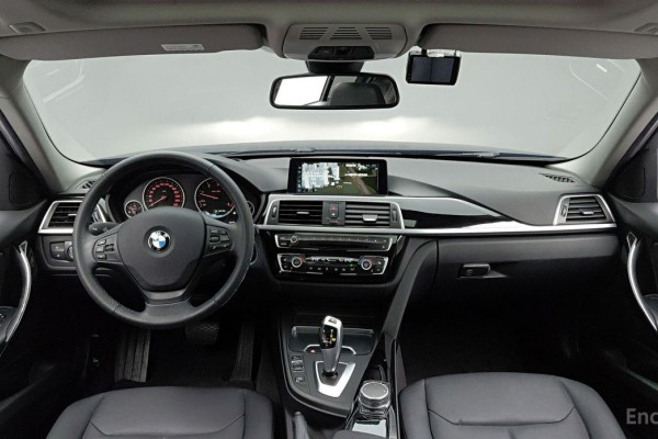 2017 BMW 3 серии с пробегом 93 168 км