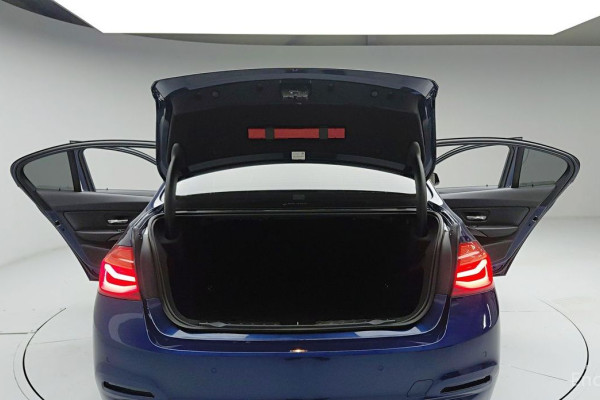 2017 BMW 3 серии с пробегом 93 168 км