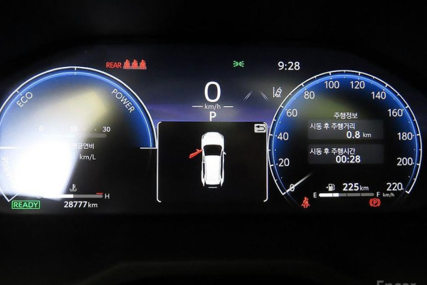 2023 Toyota RAV4 с пробегом 28 780 км