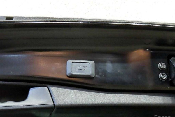 2020 Toyota RAV4 с пробегом 111 044 км