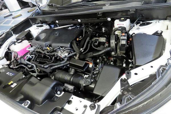 2023 Toyota RAV4 с пробегом 28 780 км