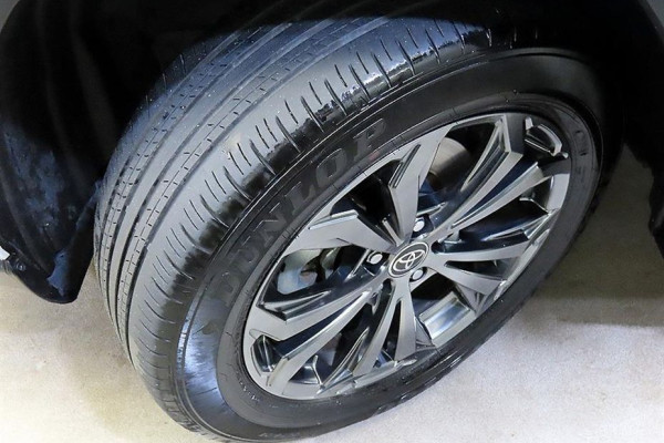 2023 Toyota RAV4 с пробегом 28 780 км