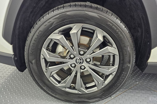 2022 Toyota RAV4 с пробегом 64 729 км