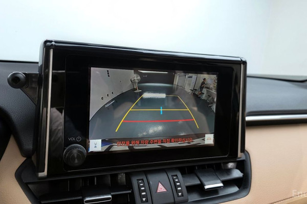 2023 Toyota RAV4 с пробегом 43 149 км