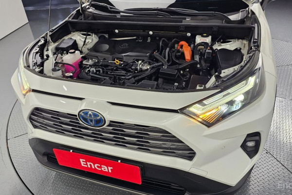 2022 Toyota RAV4 с пробегом 64 729 км