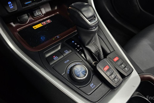 2022 Toyota RAV4 с пробегом 64 729 км