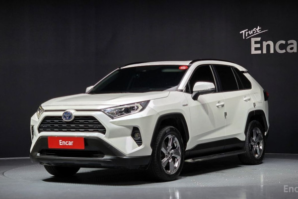 2020 Toyota RAV4 с пробегом 106 163 км