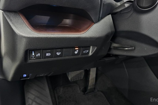 2022 Toyota RAV4 с пробегом 64 729 км