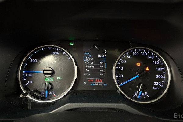 2020 Toyota RAV4 с пробегом 141 027 км