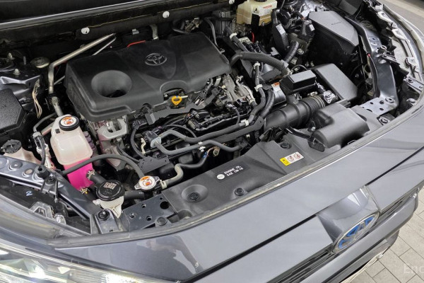 2021 Toyota RAV4 с пробегом 104 364 км