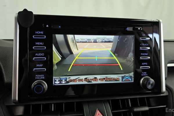 2020 Toyota RAV4 с пробегом 106 163 км