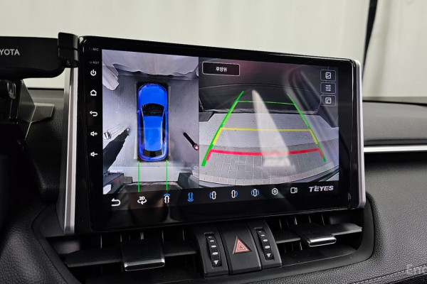 2022 Toyota RAV4 с пробегом 67 877 км