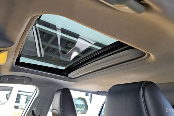 2020 Toyota RAV4 с пробегом 106 163 км