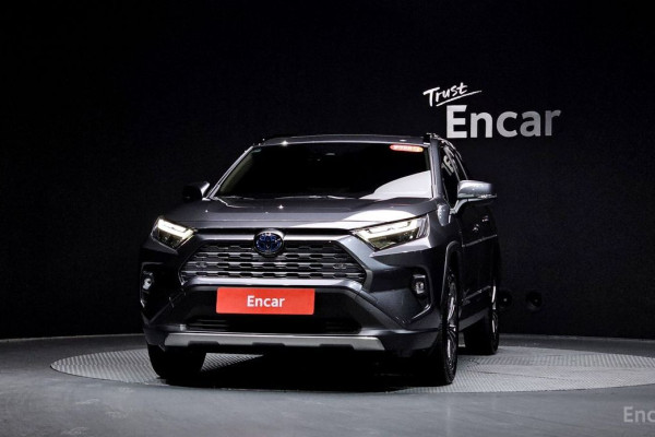 2022 Toyota RAV4 с пробегом 39 953 км