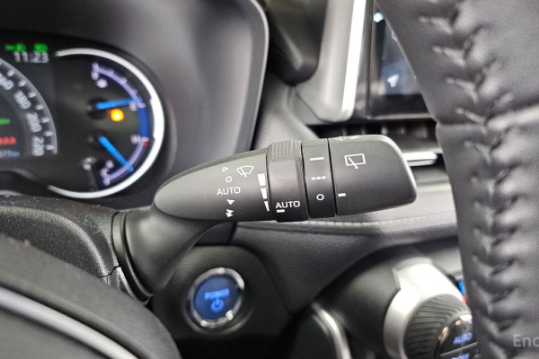 2022 Toyota RAV4 с пробегом 67 877 км