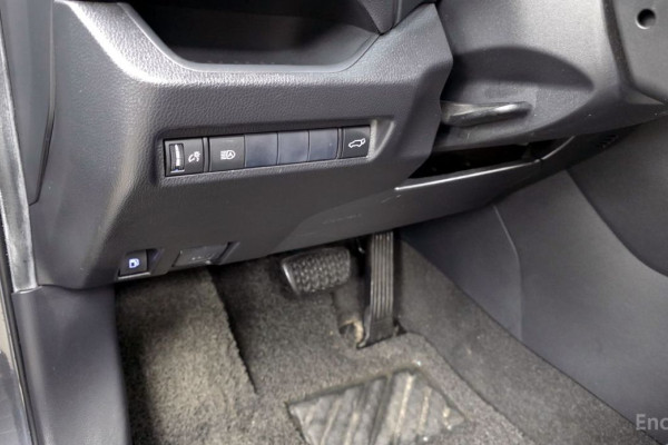 2021 Toyota RAV4 с пробегом 104 364 км