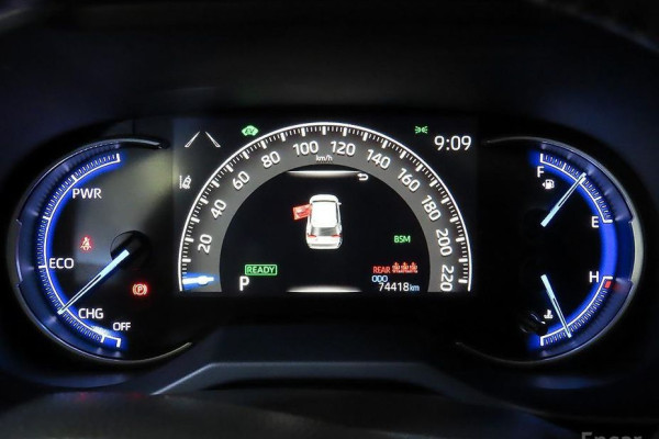 2020 Toyota RAV4 с пробегом 74 416 км