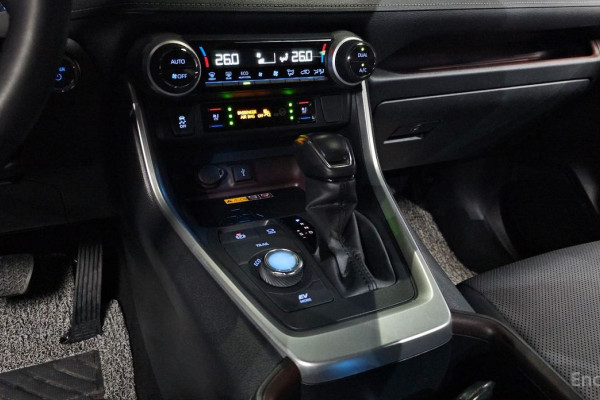 2022 Toyota RAV4 с пробегом 39 953 км