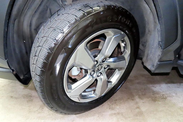 2020 Toyota RAV4 с пробегом 74 416 км