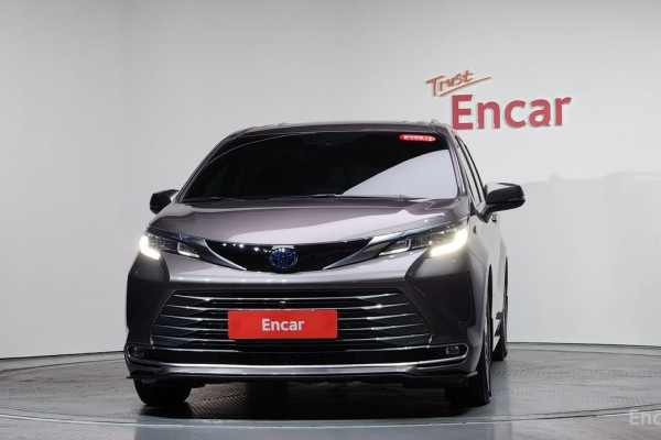 2022 Toyota Sienna с пробегом 25 861 км