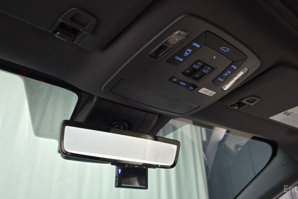 2023 Toyota Sienna с пробегом 12 363 км