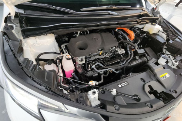 2023 Toyota Sienna с пробегом 27 963 км