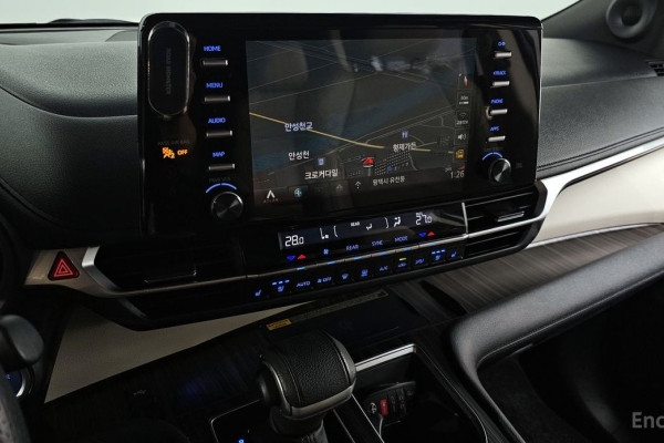 2023 Toyota Sienna с пробегом 81 160 км