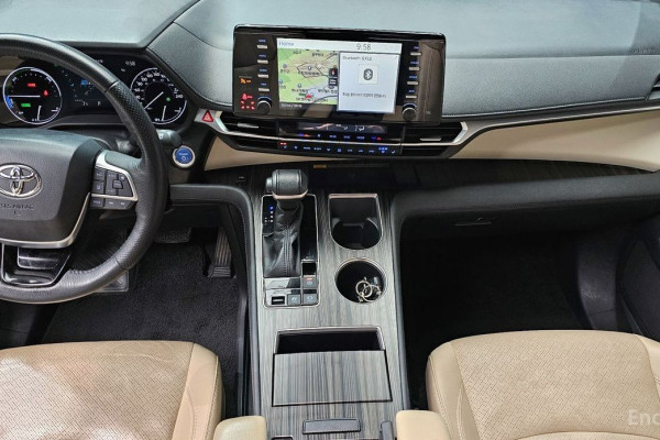 2021 Toyota Sienna с пробегом 79 782 км