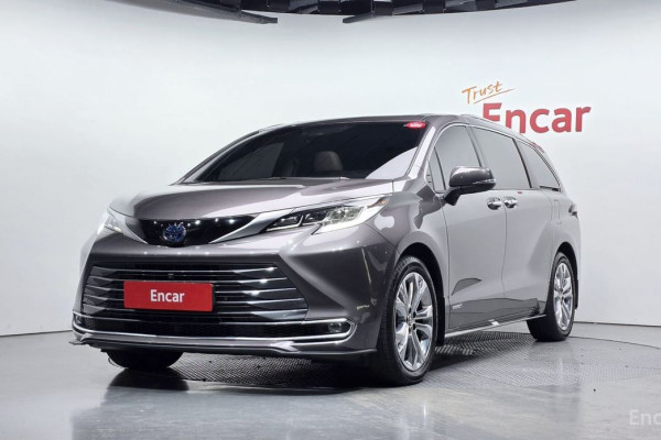 2021 Toyota Sienna с пробегом 49 116 км