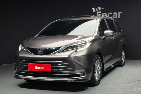 2023 Toyota Sienna с пробегом 55 842 км