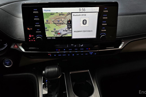 2021 Toyota Sienna с пробегом 79 782 км