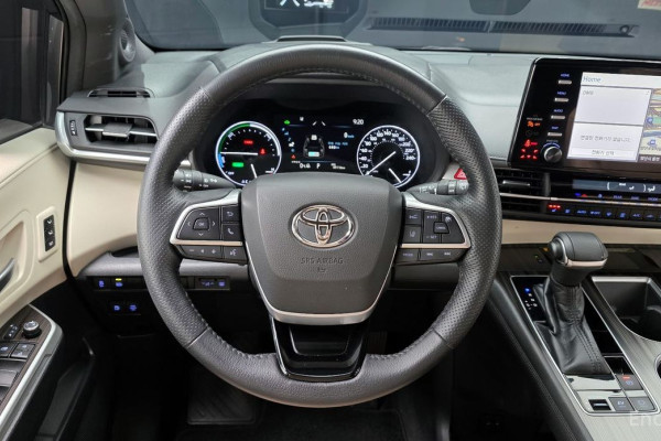 2021 Toyota Sienna с пробегом 49 116 км