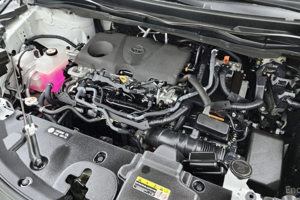 2023 Toyota Sienna с пробегом 23 958 км