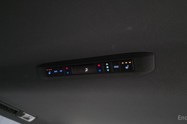 2023 Toyota Sienna с пробегом 55 842 км